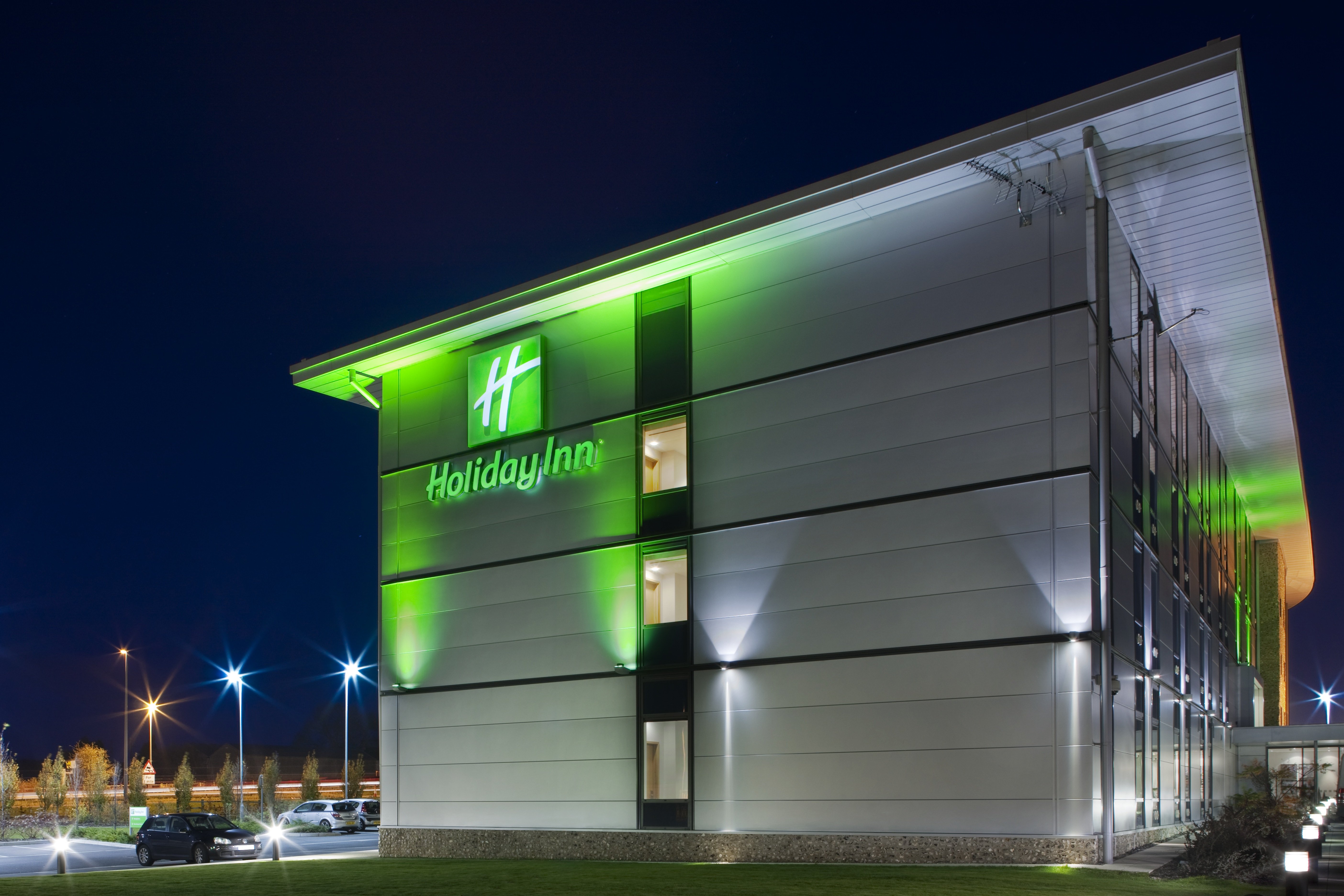 Holiday Inn Salisbury - Stonehenge 1/21