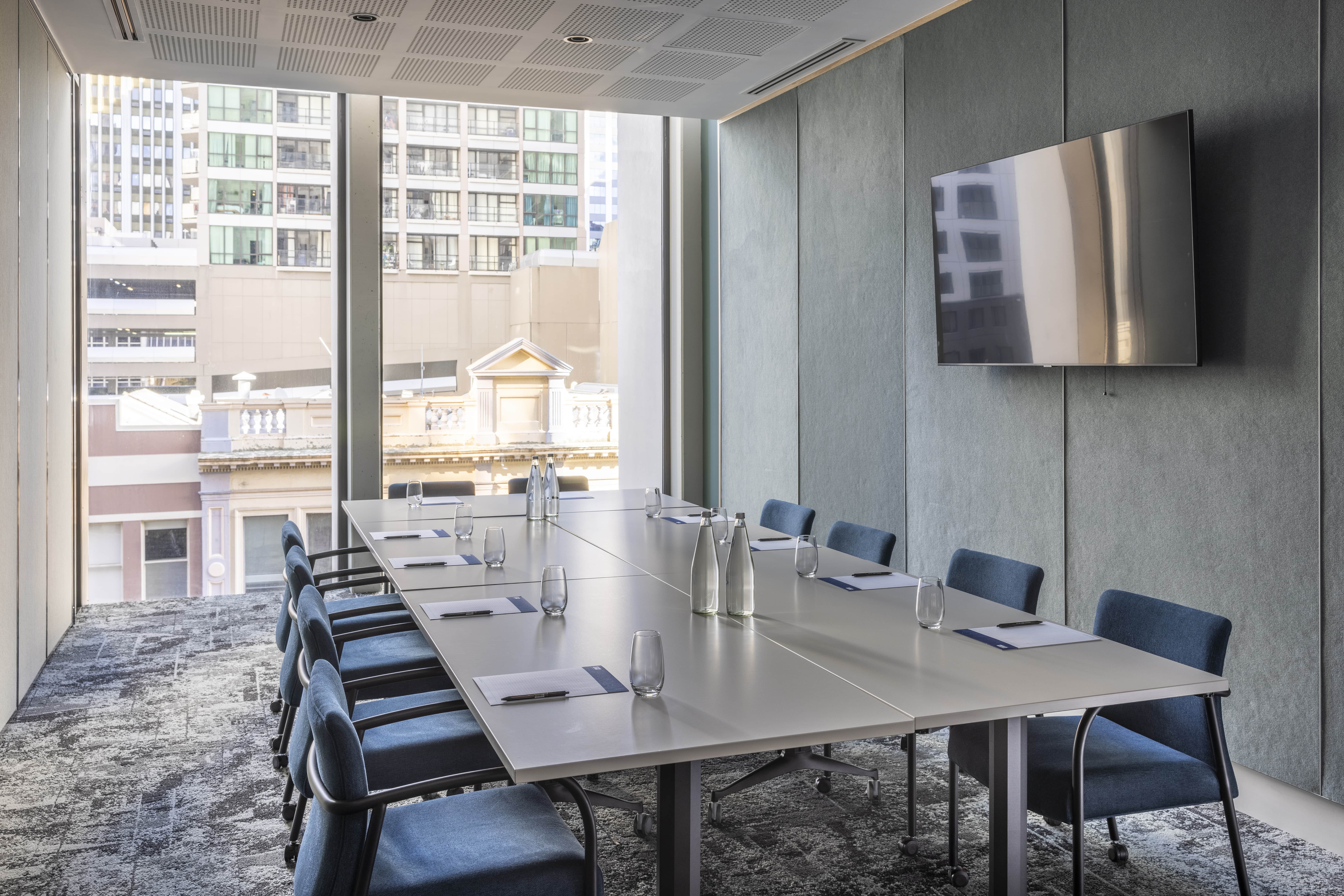Holiday Inn Express Auckland City Centre 54/58