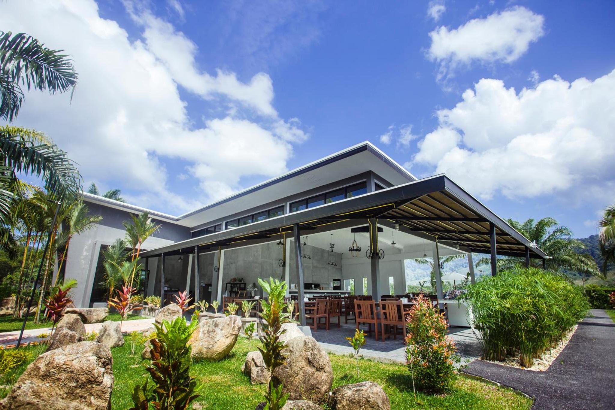 The La Valle’e Resort 3/36