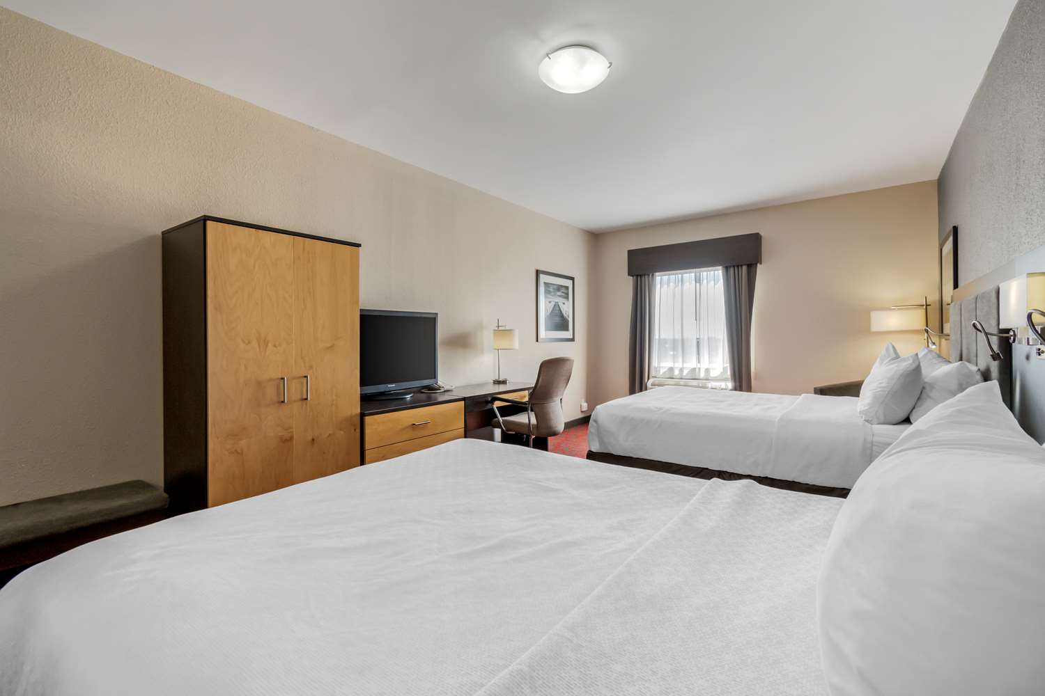 غرفة بسريرين كوين