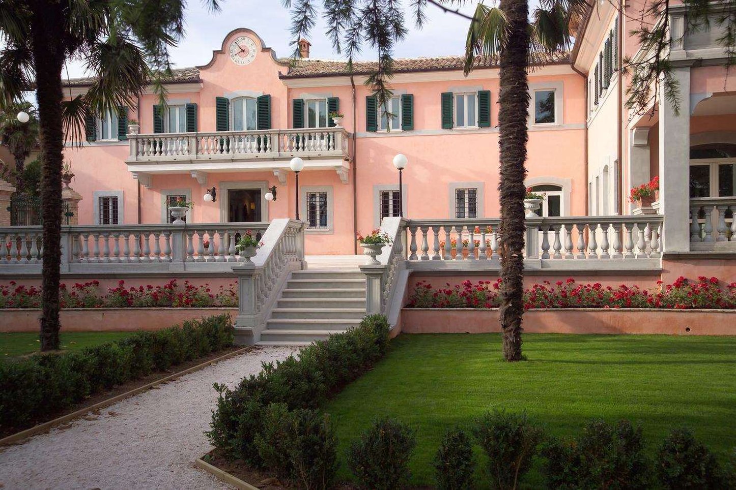 VILLA ZUCCARI 23/27