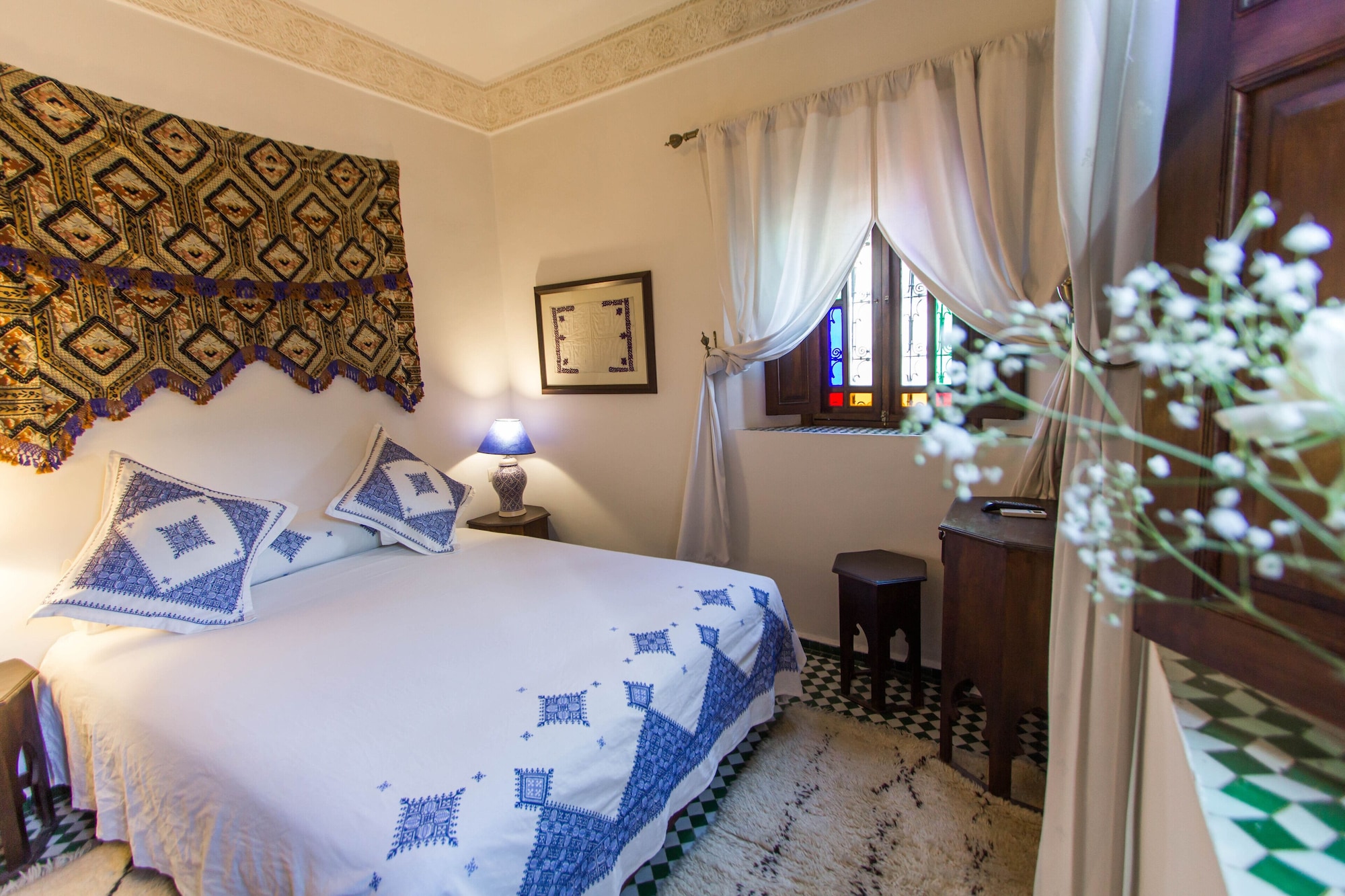 STANDARD, DOUBLE OR TWIN BED