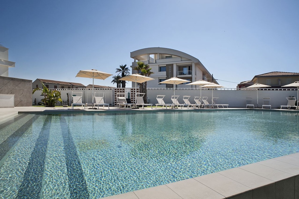 Modica Beach Resort 1/75