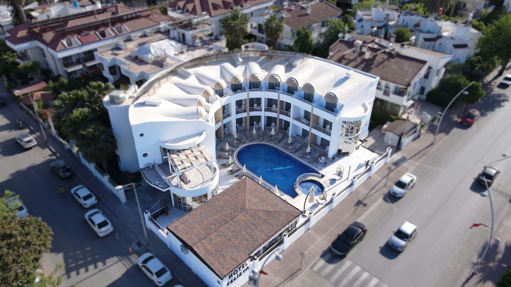 Tokay Hotel 6/50