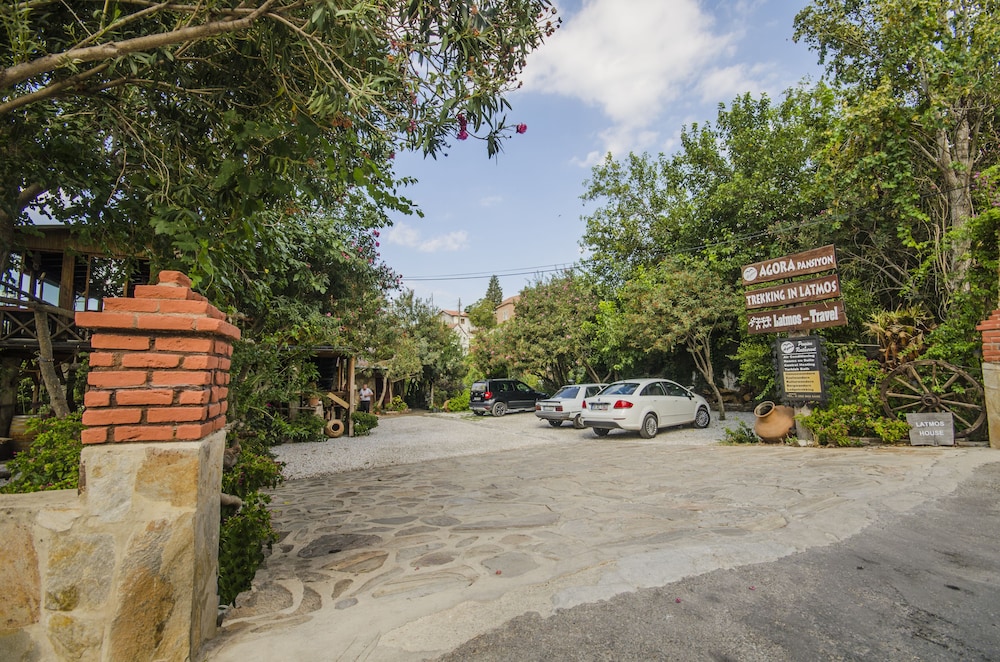 Agora Pansiyon 35/50