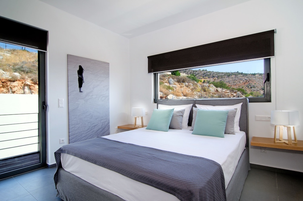 2 BEDROOMS, APARTMENT, SEA VIEW