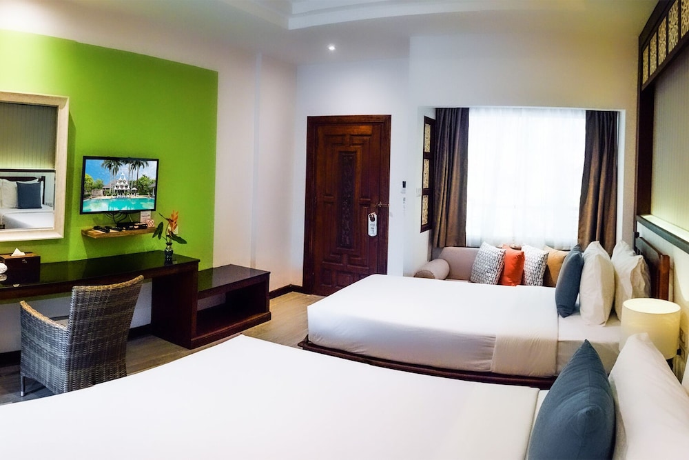 Le Charme Sukhothai Historical Park Resort 14/63