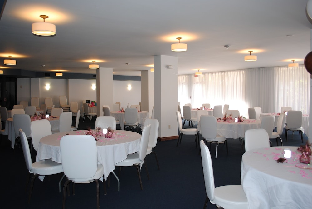 Floridian Hotel 55/71