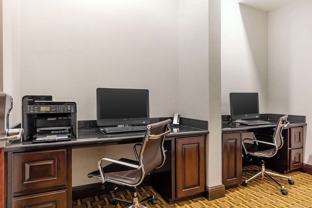 Comfort Inn and Suites Mexia, TX 44/59