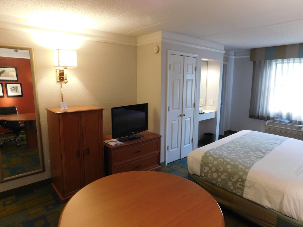 Best Western Schaumburg - O’Hare NW 22/43