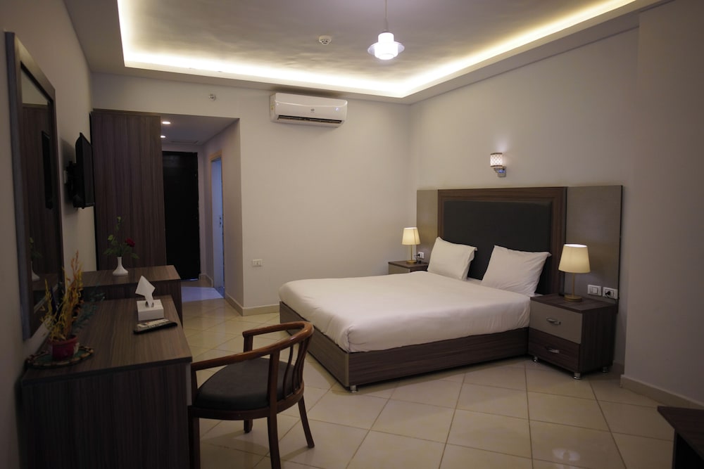Elite Sea Sky Beach Resort 11/27