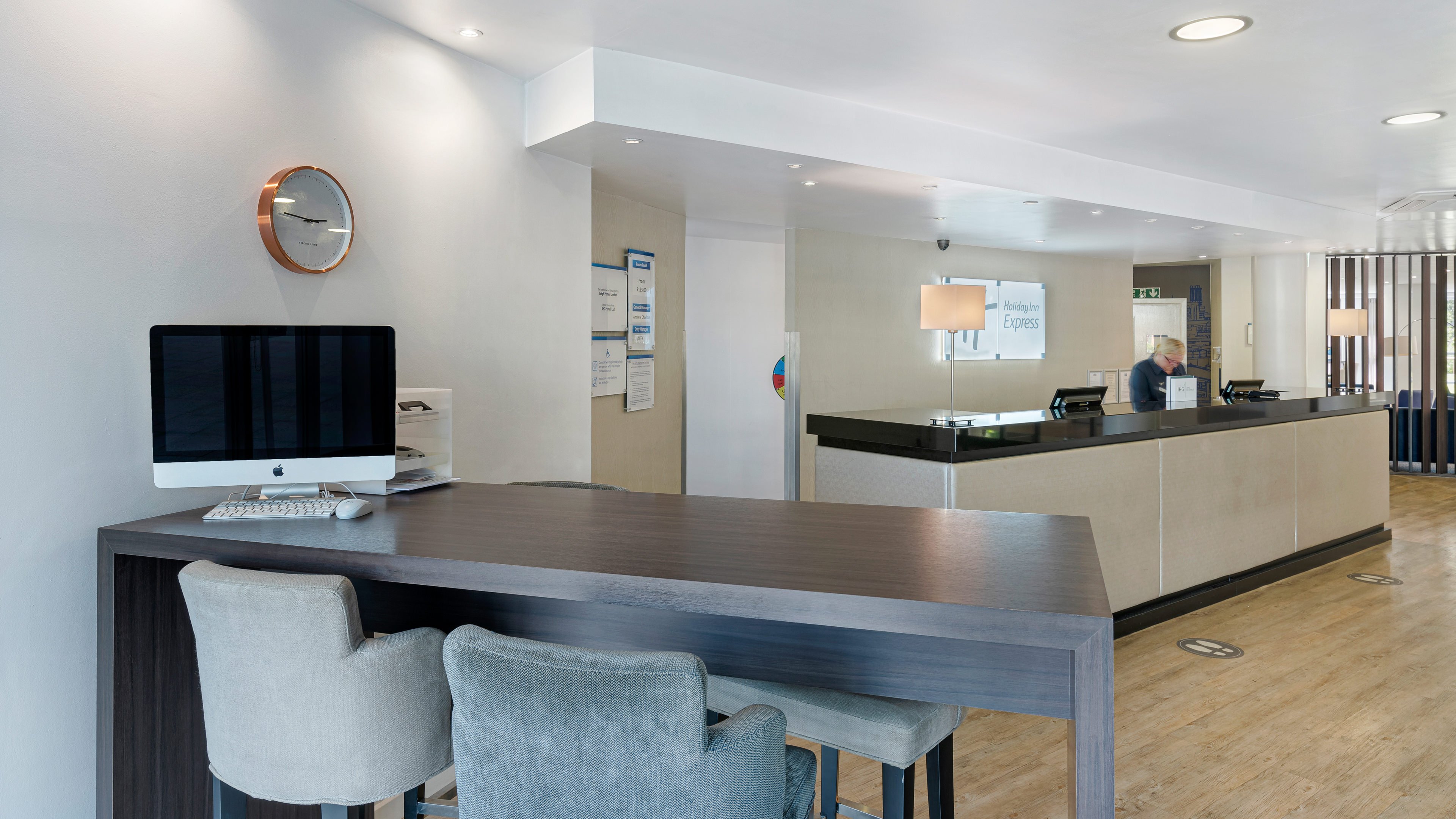 Holiday Inn Express Leigh - Sports Village 12/50