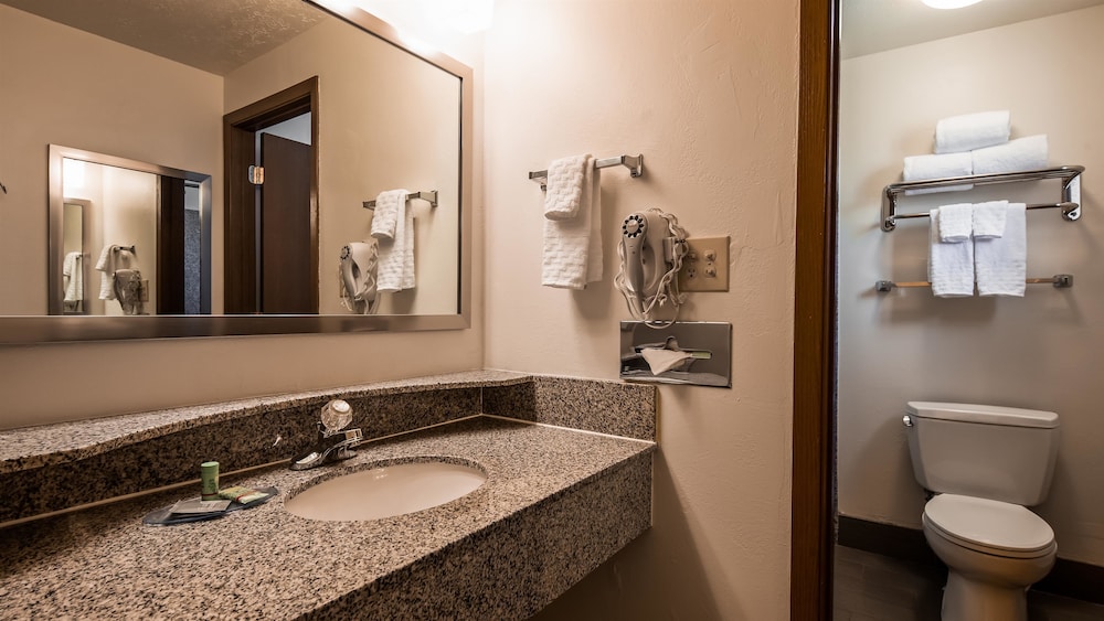 Best Western Paradise Inn 6/19
