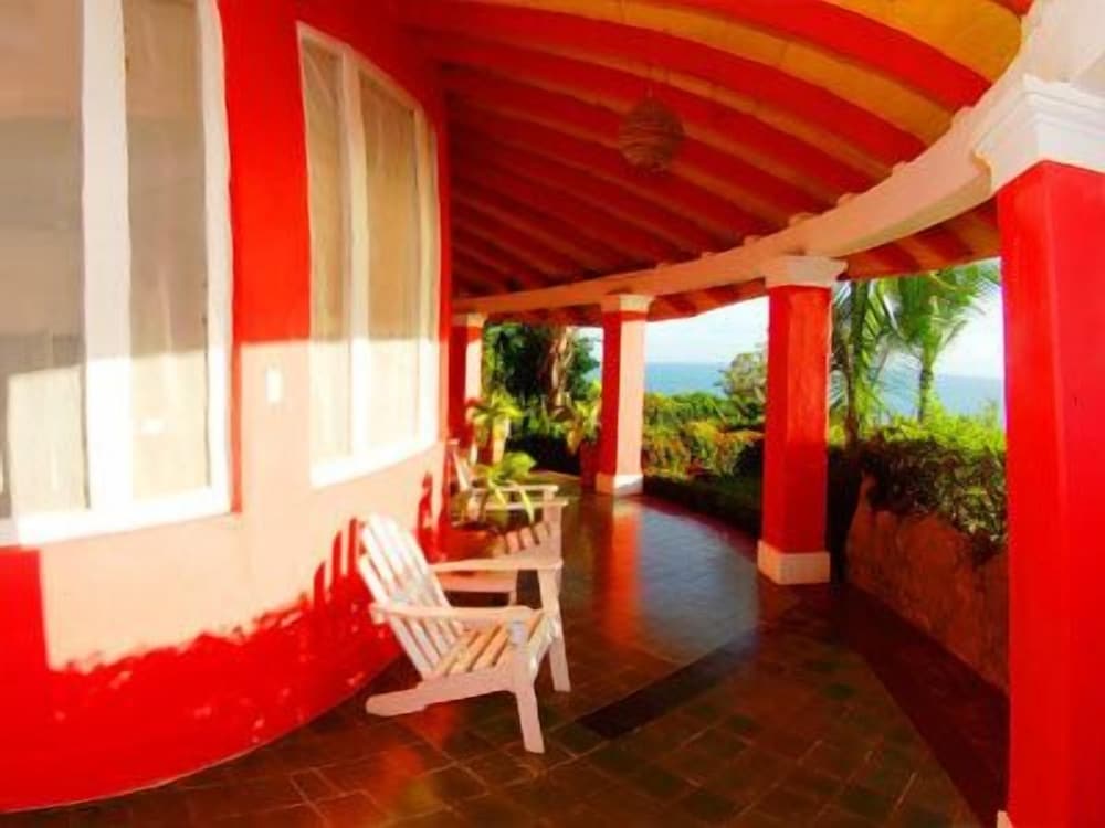 Los Flamingos Hotel 26/47