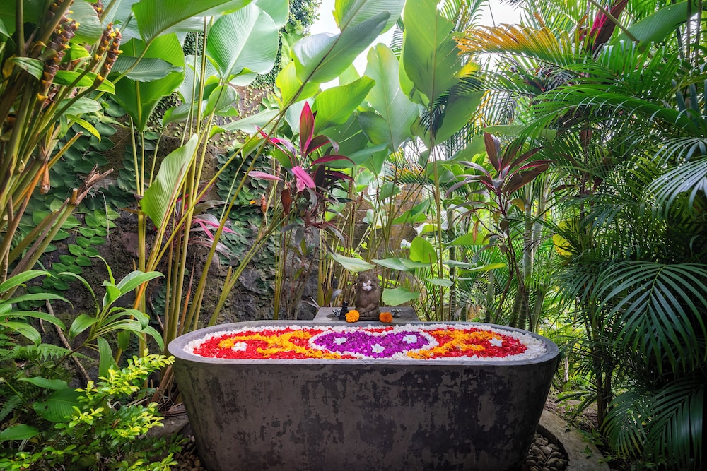 Kadewa Retreat Ubud 30/50