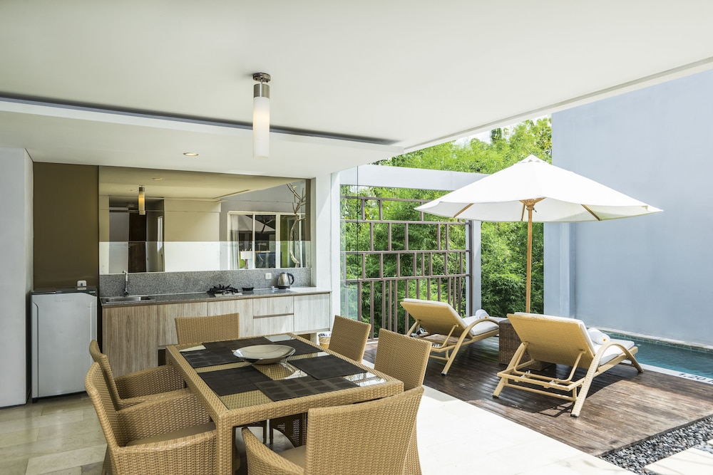 Garden Bay View Villa 25/29