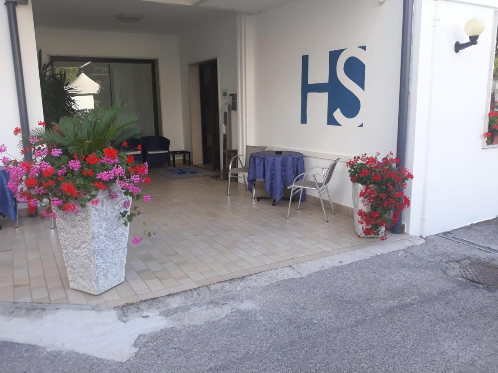 Hotel Serenella 53/60