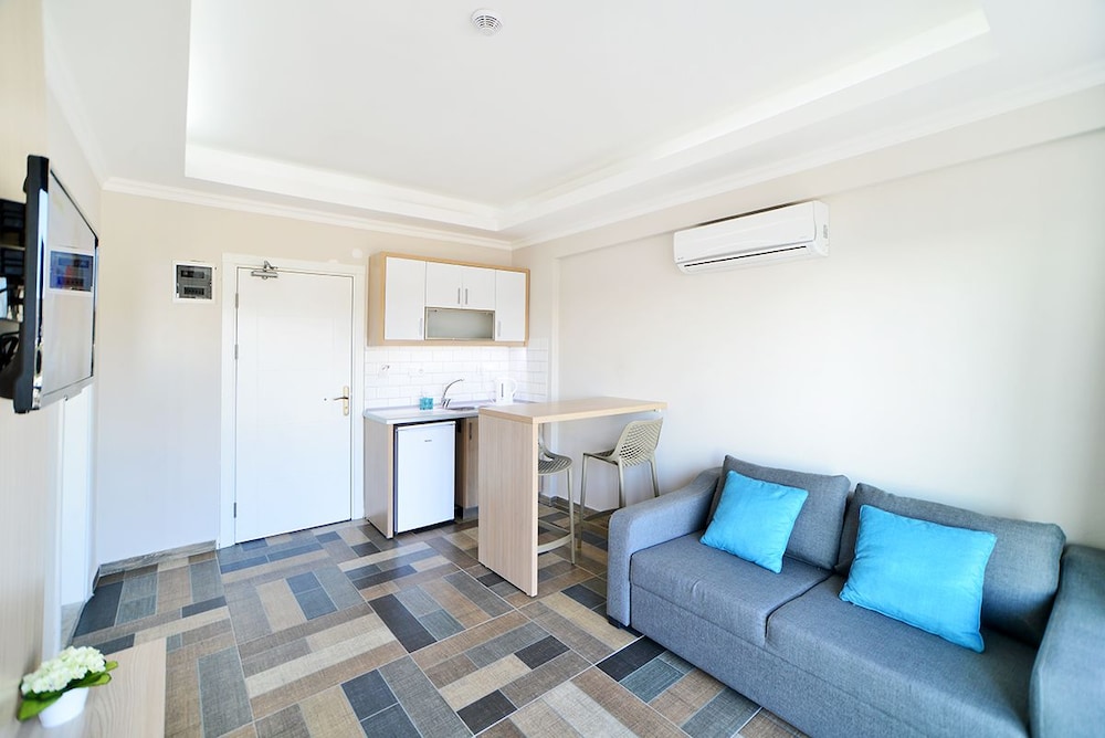 M Suite Hotel 27/50