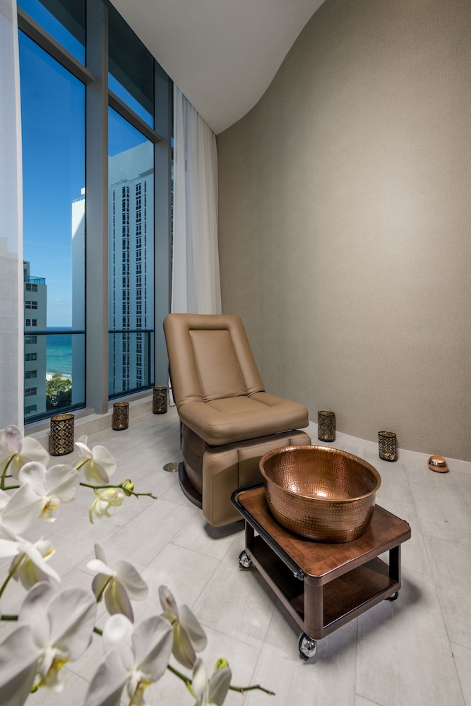 Lyfe Resort & Residences 49/66
