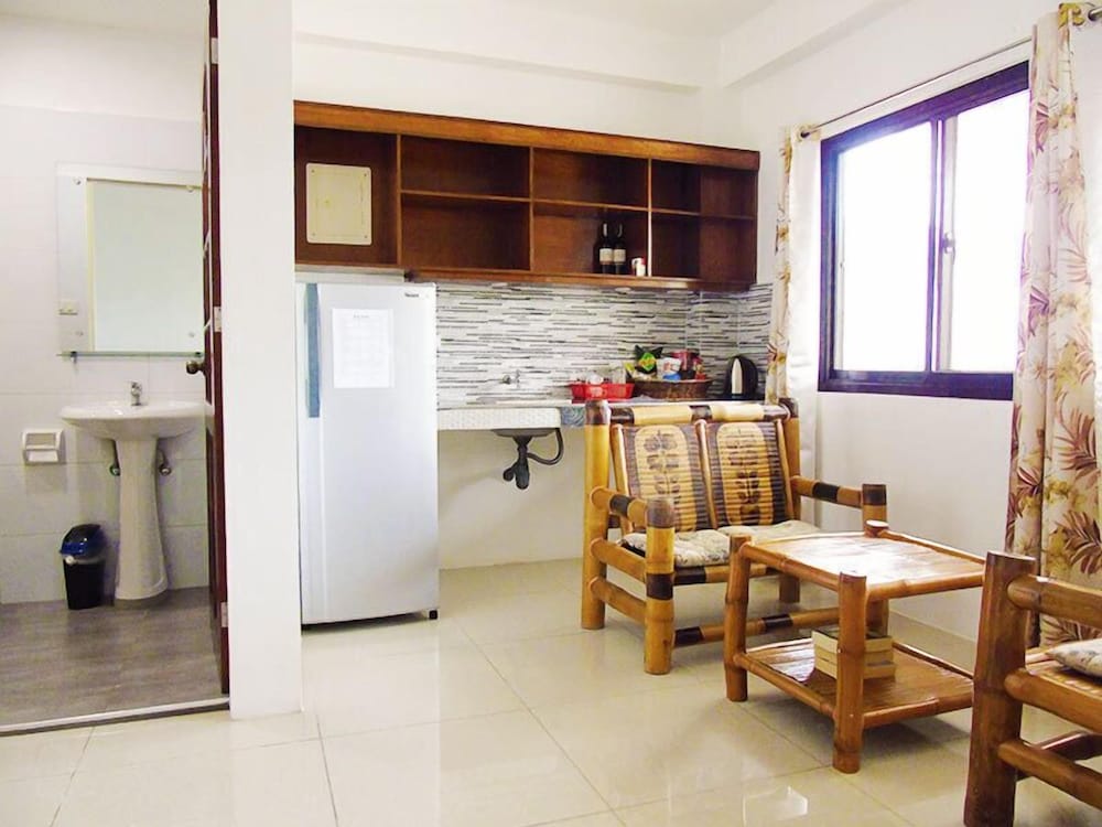 Jalyns Resort 38/59