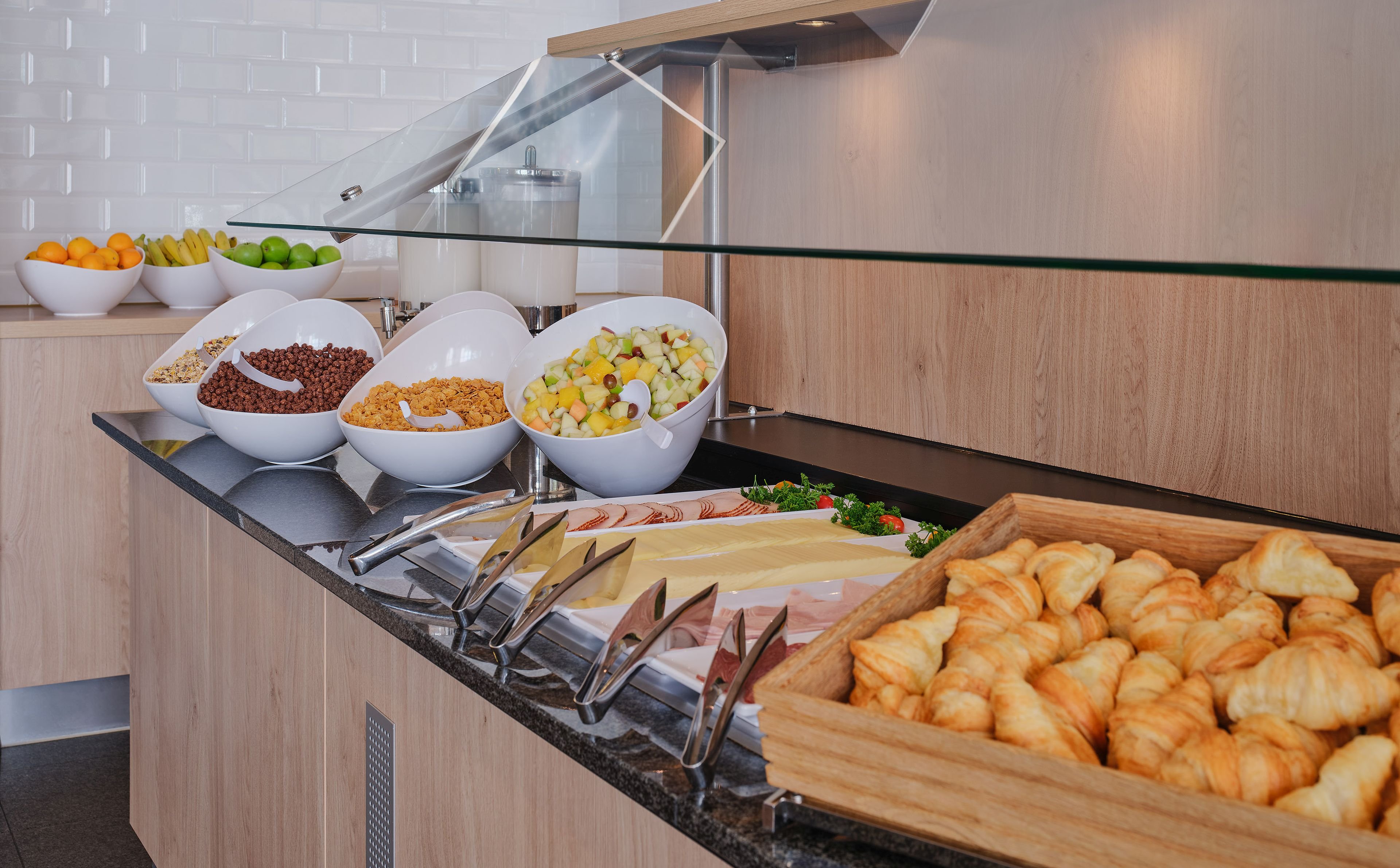 HOLIDAY INN EXPRESS FRANKFURT AIRPORT 23/58