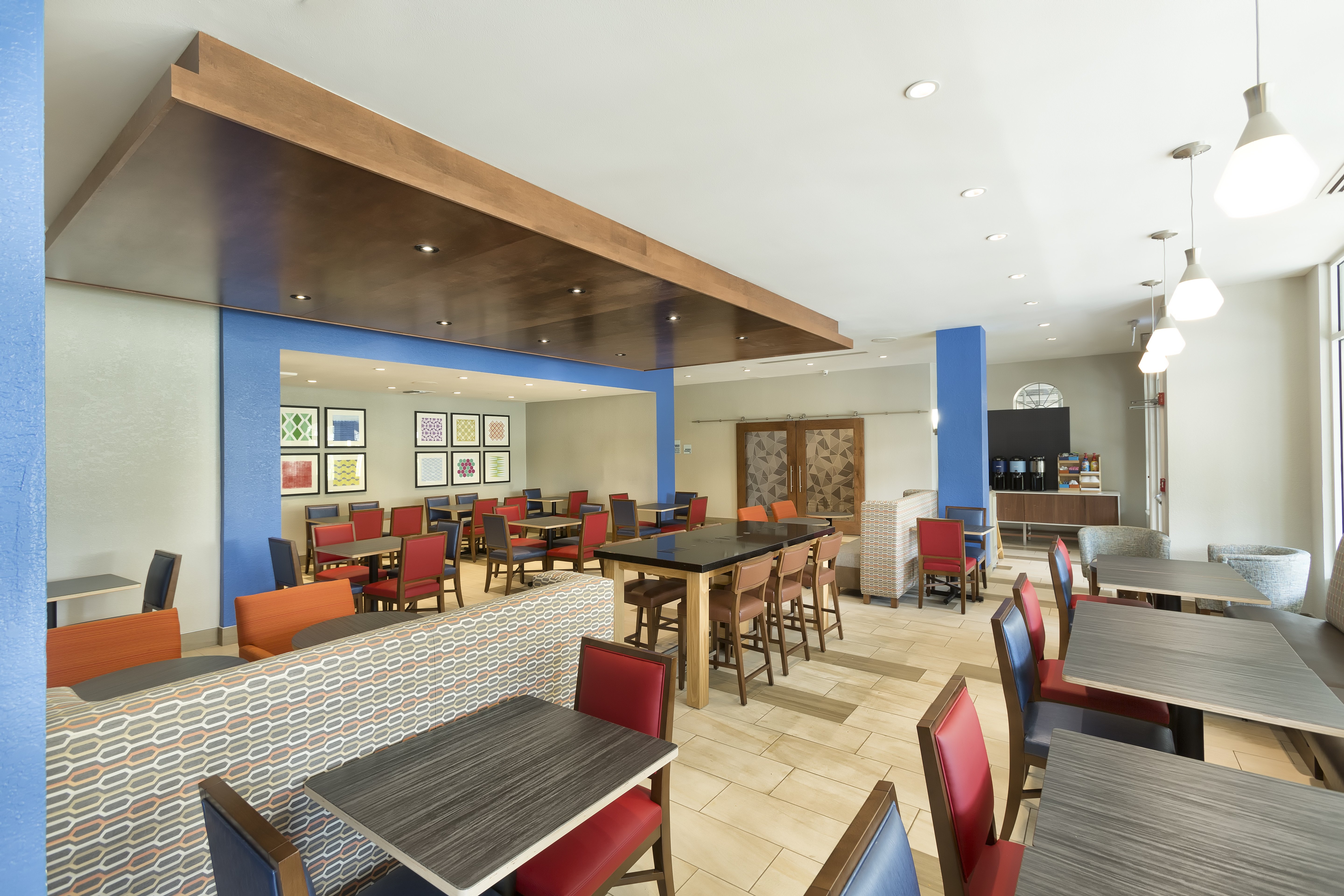 Holiday Inn Express & Suites S Lake Buena Vista, an IHG Hotel 49/66