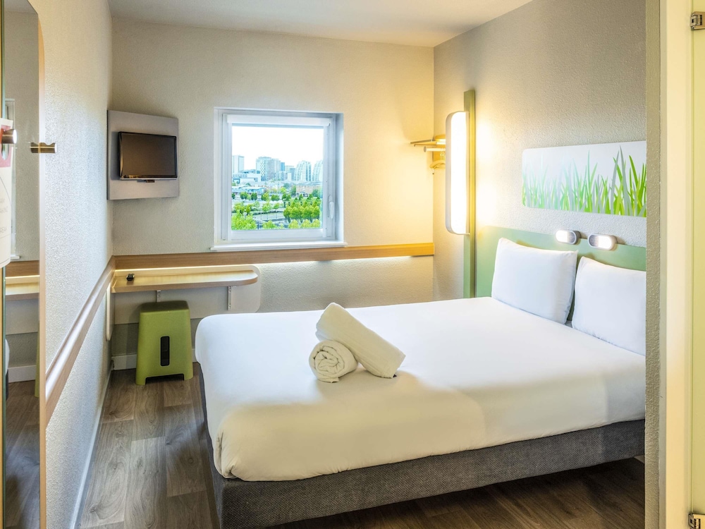 Ibis budget Manchester Salford Quays 19/53