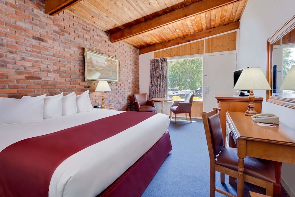 Ramada by Wyndham 1000 Islands/Gananoque 22/38
