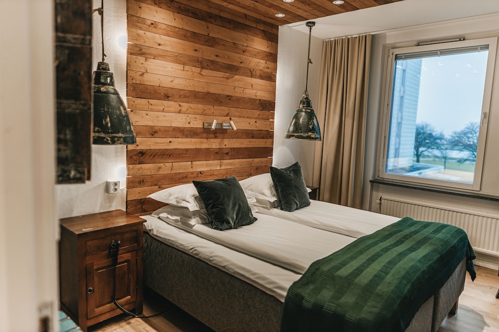 Extra, Comfort, King Bed