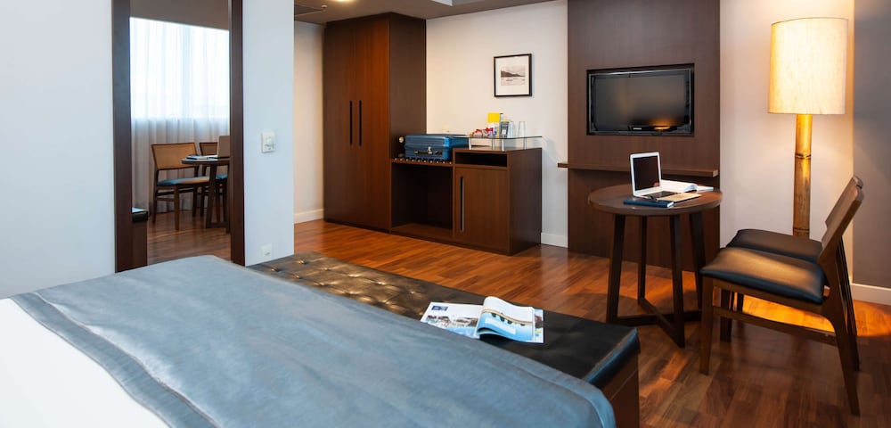 Golden Tulip Porto Vitoria 23/72