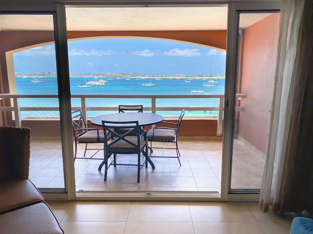 Simpson Bay Resort, Marina & Spa 73/95