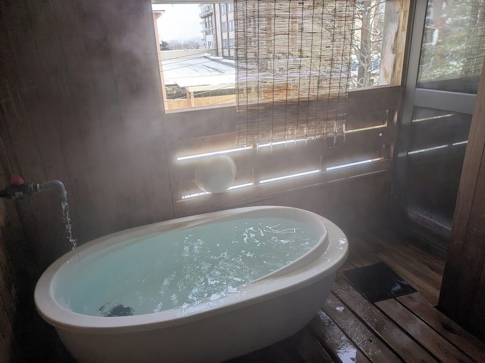 Kusatsu Onsen Eidaya 40/74