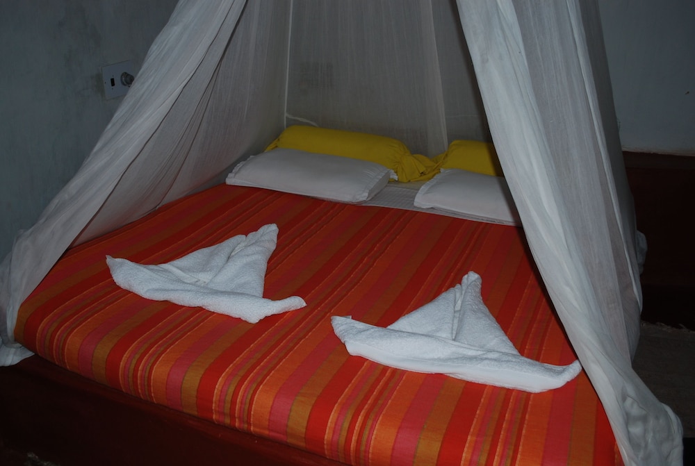 2 BEDROOMS, APARTMENT