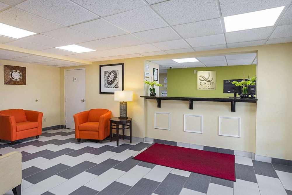 Lobby at Motel6 Knoxville, TN - East, KNOXVILLE - TN