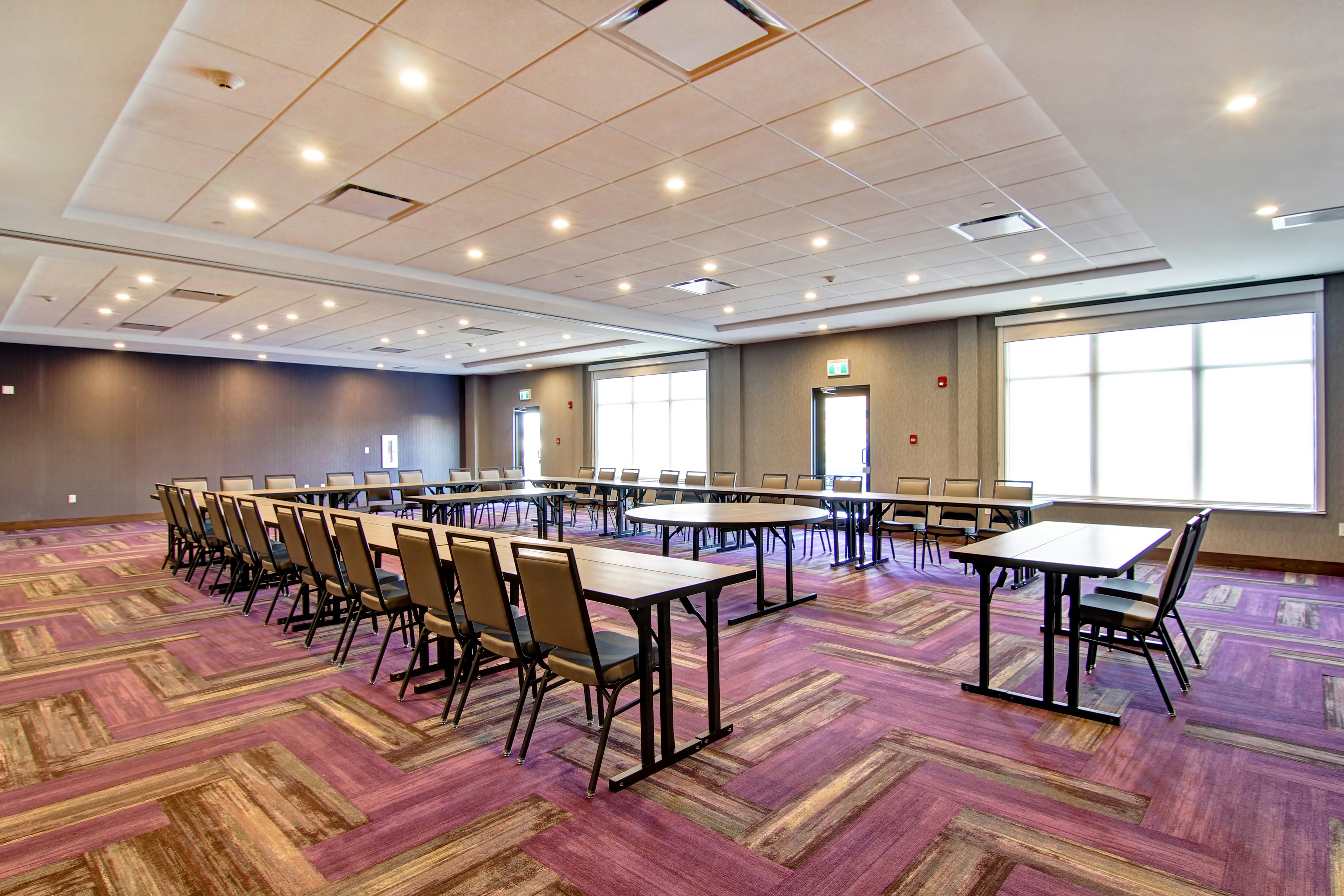 Home2 Suites By Hilton Edmonton South 21/25