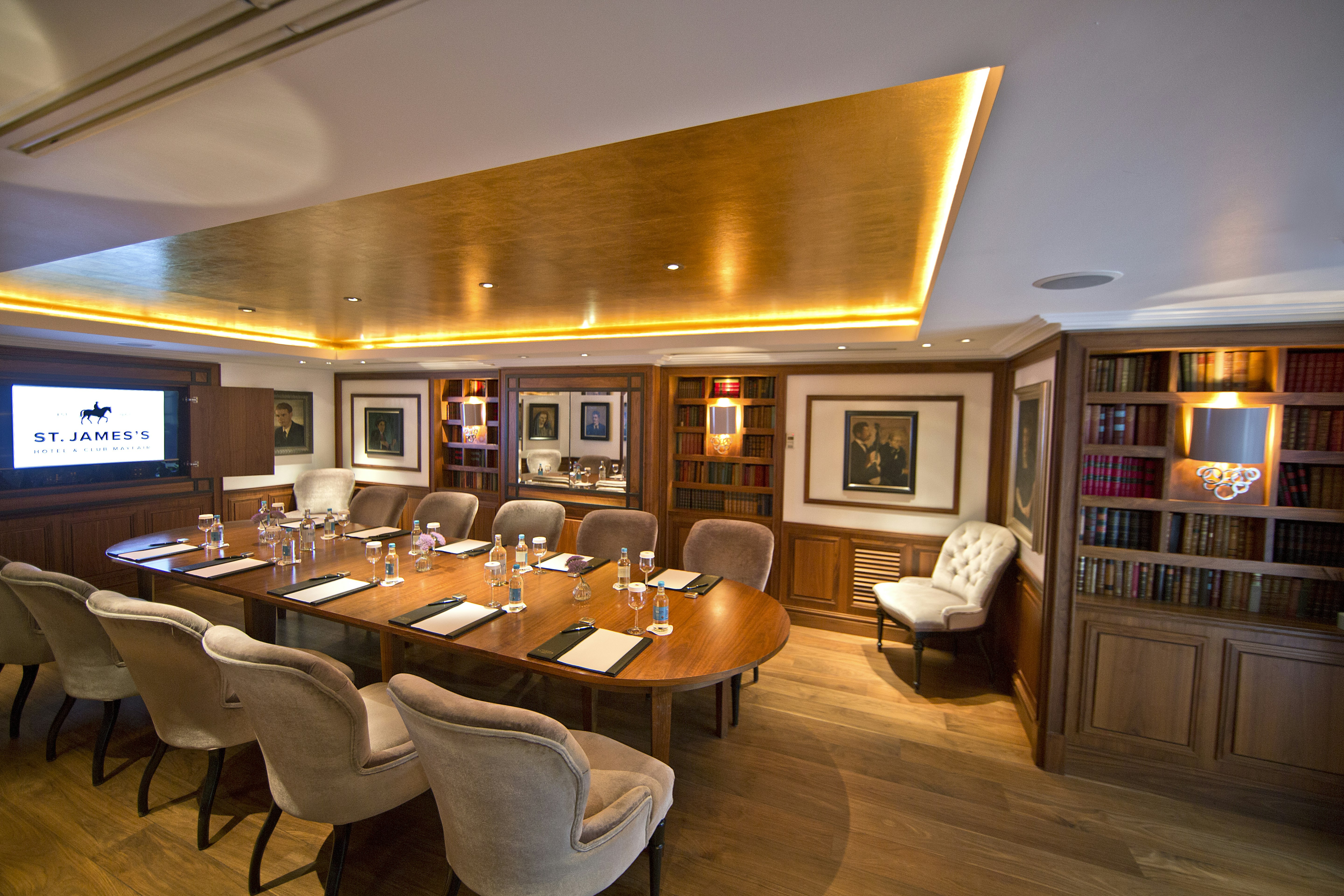 Althoff St James's Hotel and Club London 48/65