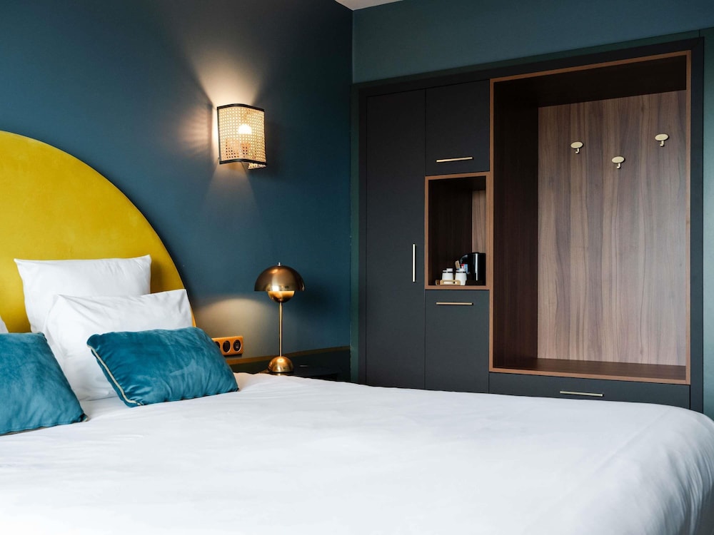 Hotel Mercure Roscoff Bord de Mer 23/68