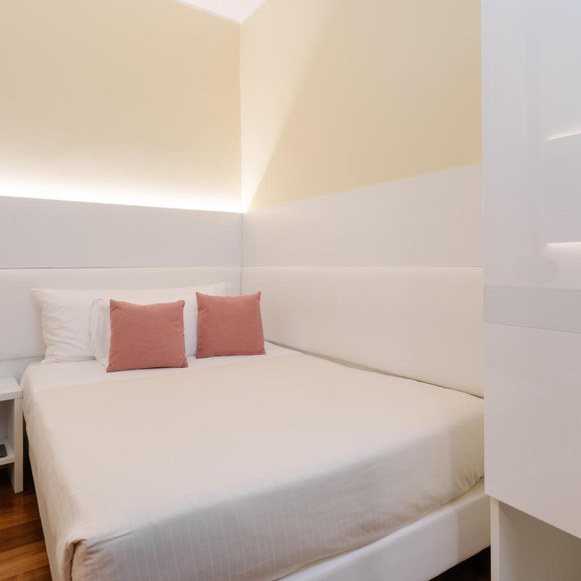 Room, Single, French Bed