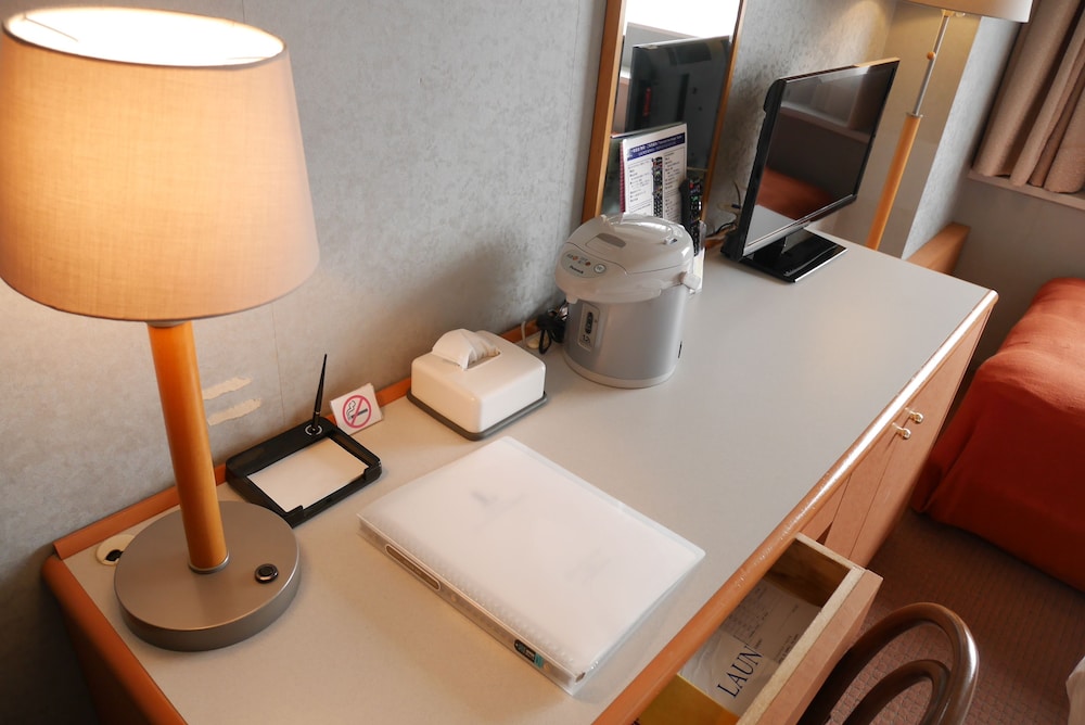 Yokohama Techno Tower Hotel Famiel 43/64