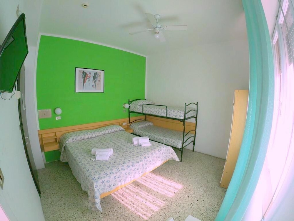 Hotel Sanremo 22/50