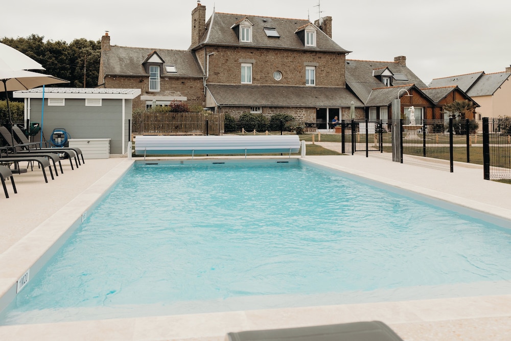 Hotel le Chatellier 44/50