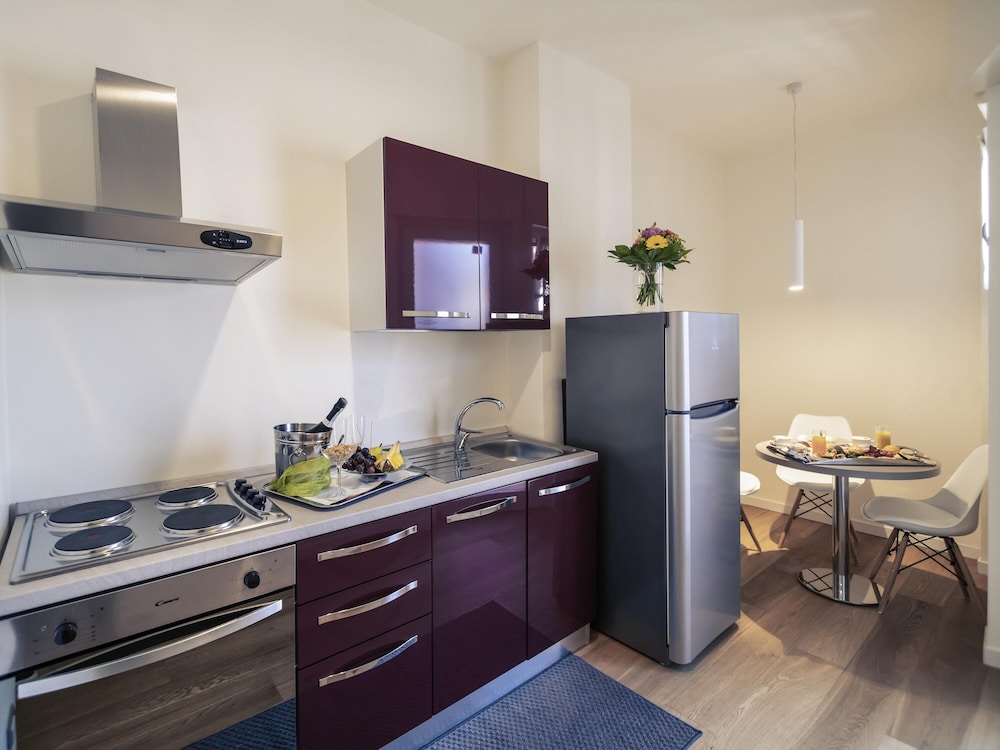 MERCURE MILANO SOLARI 14/75