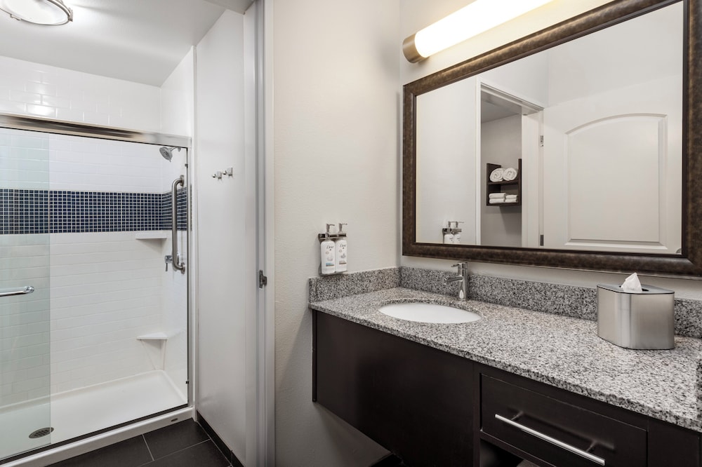 Staybridge Suites Carlsbad/San Diego 73/73