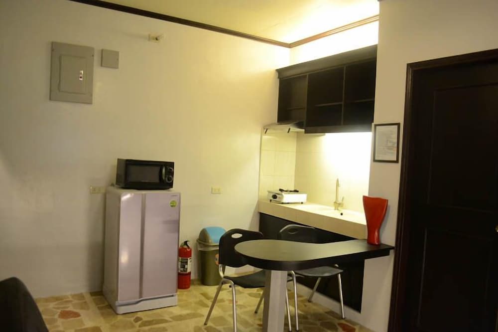 Dm Residente Hotel 50/50