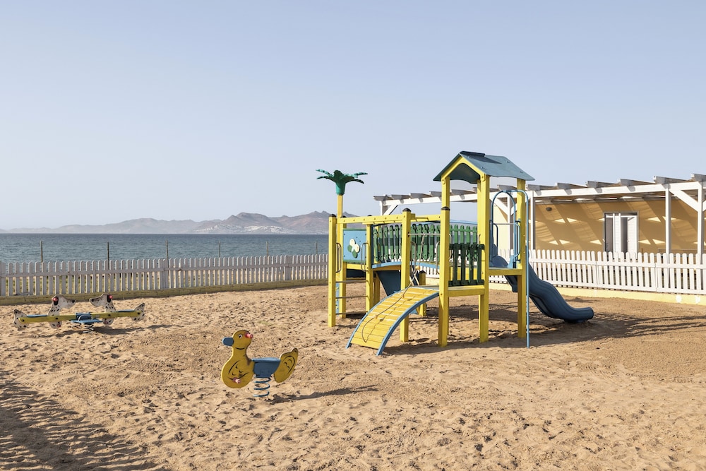 White Olive Marine Aquapark 37/69