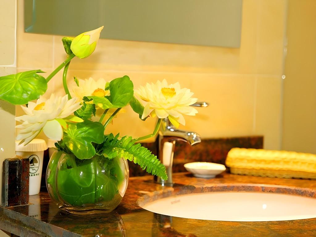 Greentree Inn Zhenjiang Science And Technology University Youth Square Express Hotel 31/41