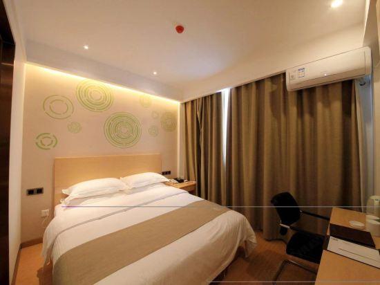 ROOM, DOUBLE BED