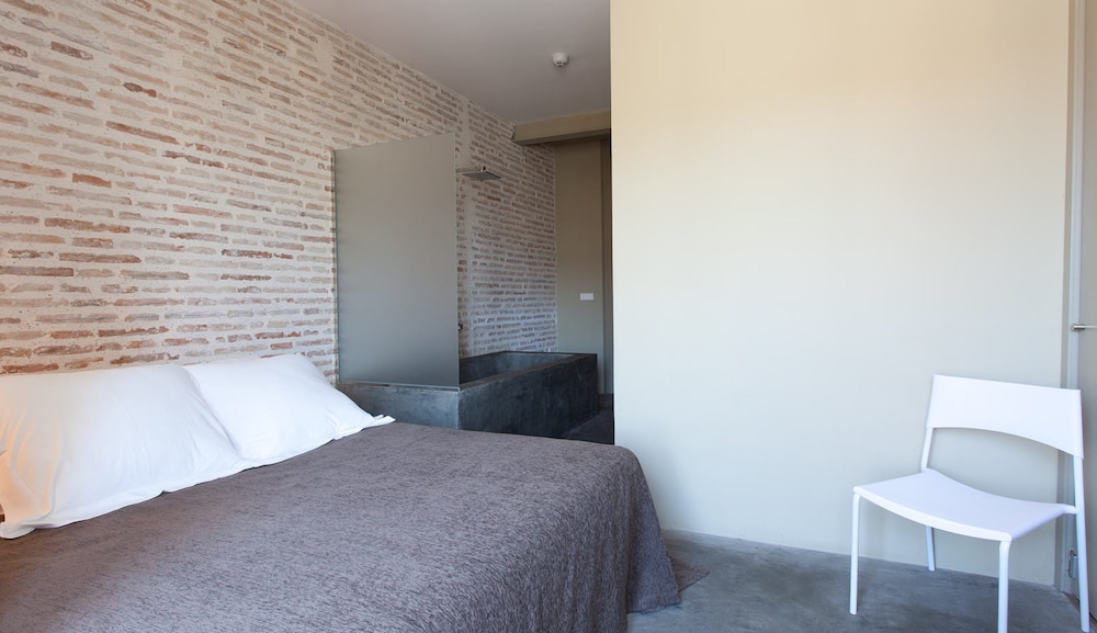 SUPERIOR, DOUBLE BED