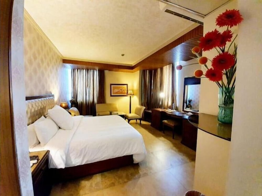 Shalimar Tower Hotel Lahore 28/50