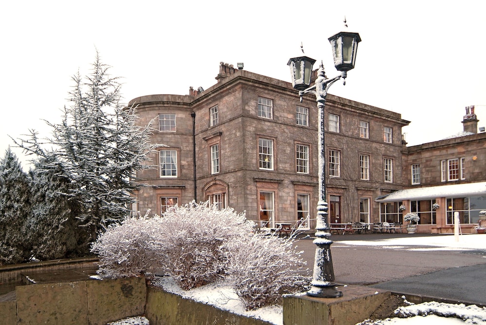 Shaw Hill Golf Resort & Spa Hotel 50/50